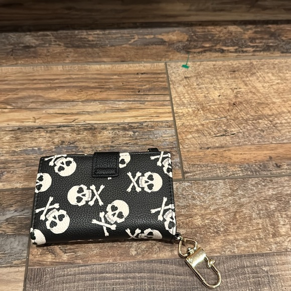 Betsey Johnson Cream Skull Embossed Handbag purse with wallet twilly - Picture 13 of 15